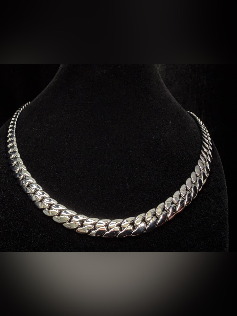 Miami Cuban 22in 8MM Silver & Rhodium Premium Plated w/Box Lock will not fade